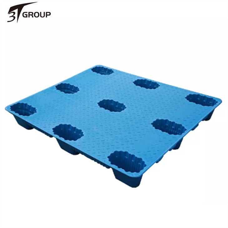 Nine Legs Plastic Pallets